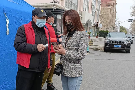 民建玄武区基层委员会执勤联防抗击疫情788.png