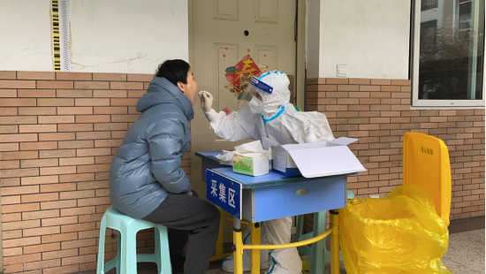 南京天佑儿童医院抽调22名核酸采样人员支援南京 - 副本337.png